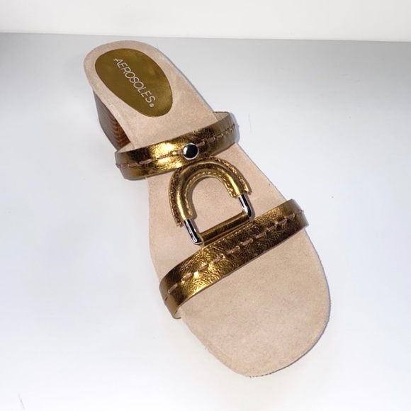 AEROSOLES Shoes - 🆕Aerosoles Metallic Bronze Sandals